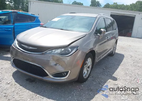 2017 Chrysler Pacifica Touring-L Plus from USA, damaged, VIN 2C4RC1EG2HR803596